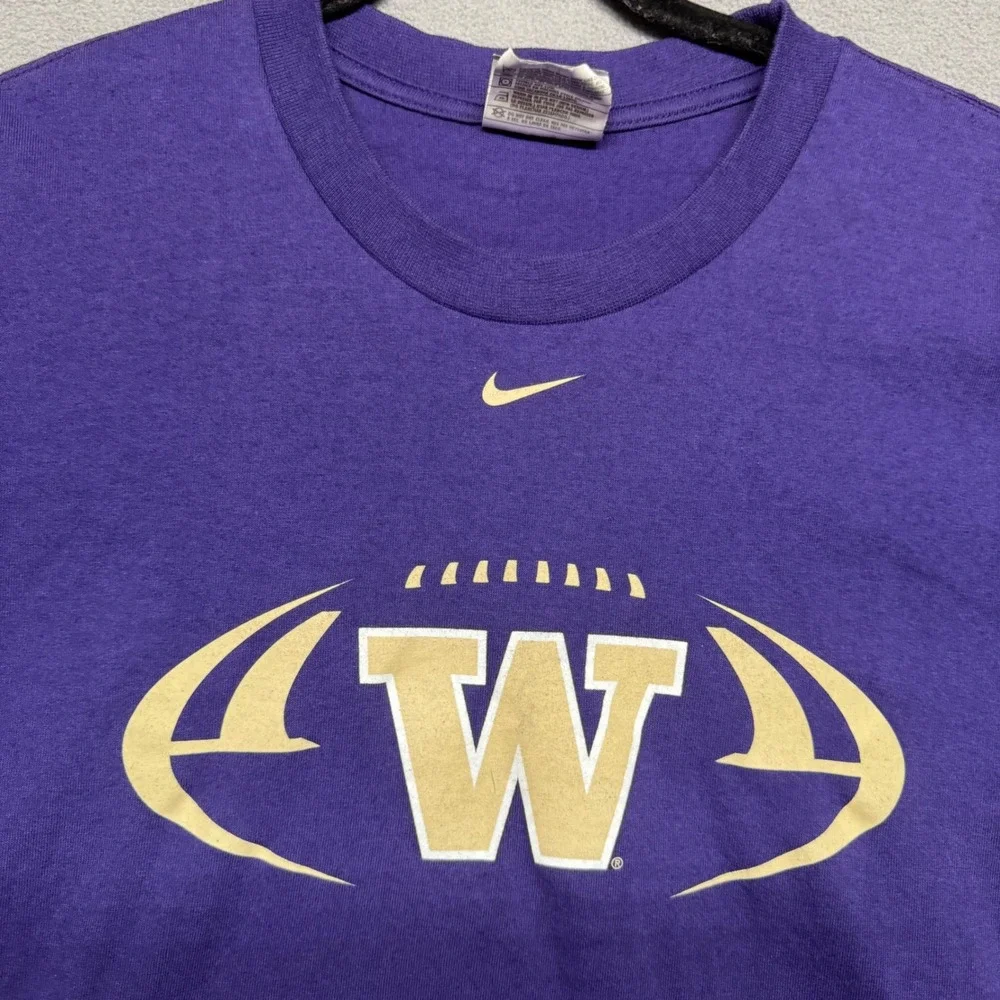 Nike Team Washington Huskies PAC 10 Football T-Shirt Large Purple RN 56323